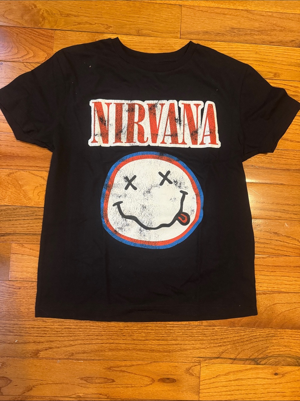 Nirvana graphic tee, size M never worn
